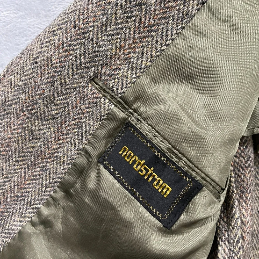 VTG Harris Tweed Blazer Men 40R Scottish Wool‎ Nordstrom Herringbone Sport Coat